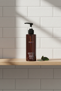Natural Shampoo - Lifestyle